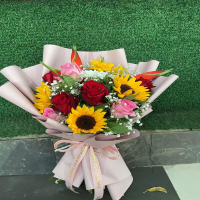 Buquê com flores tropical